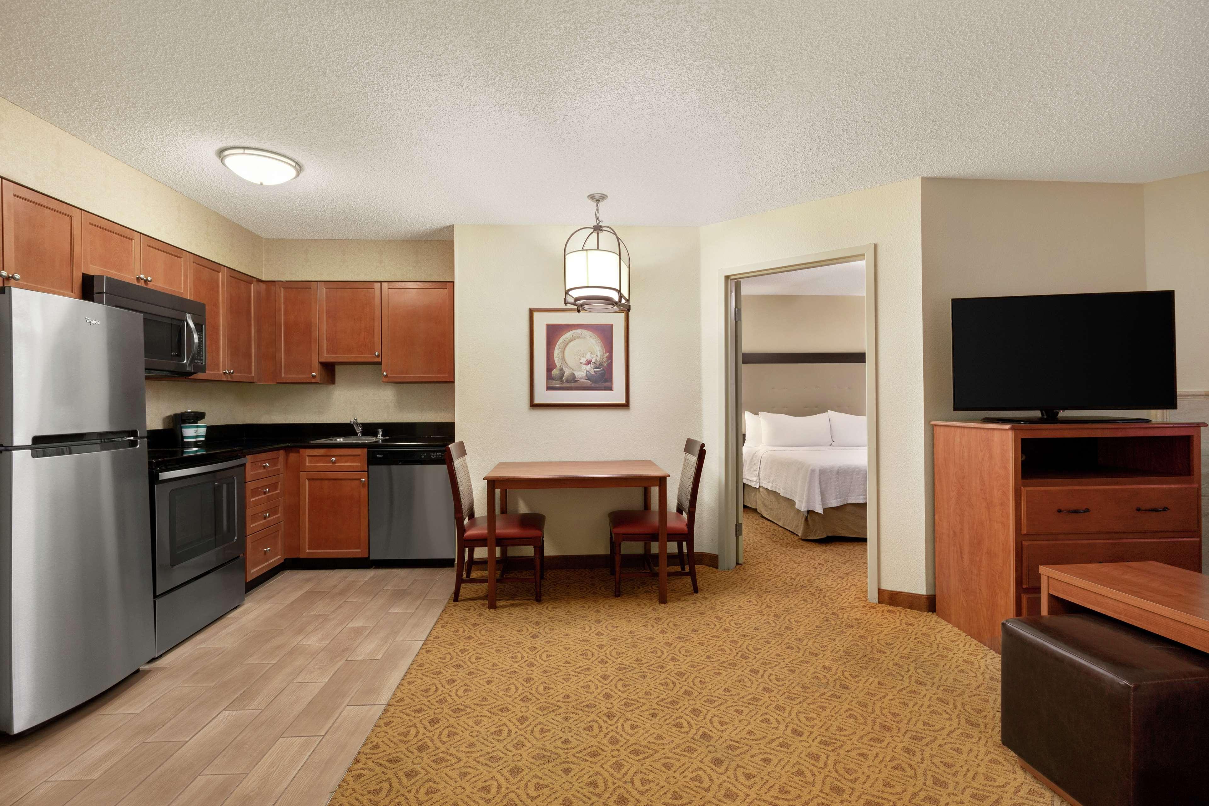 Homewood Suites By Hilton Dallas-Park Central Area Ngoại thất bức ảnh