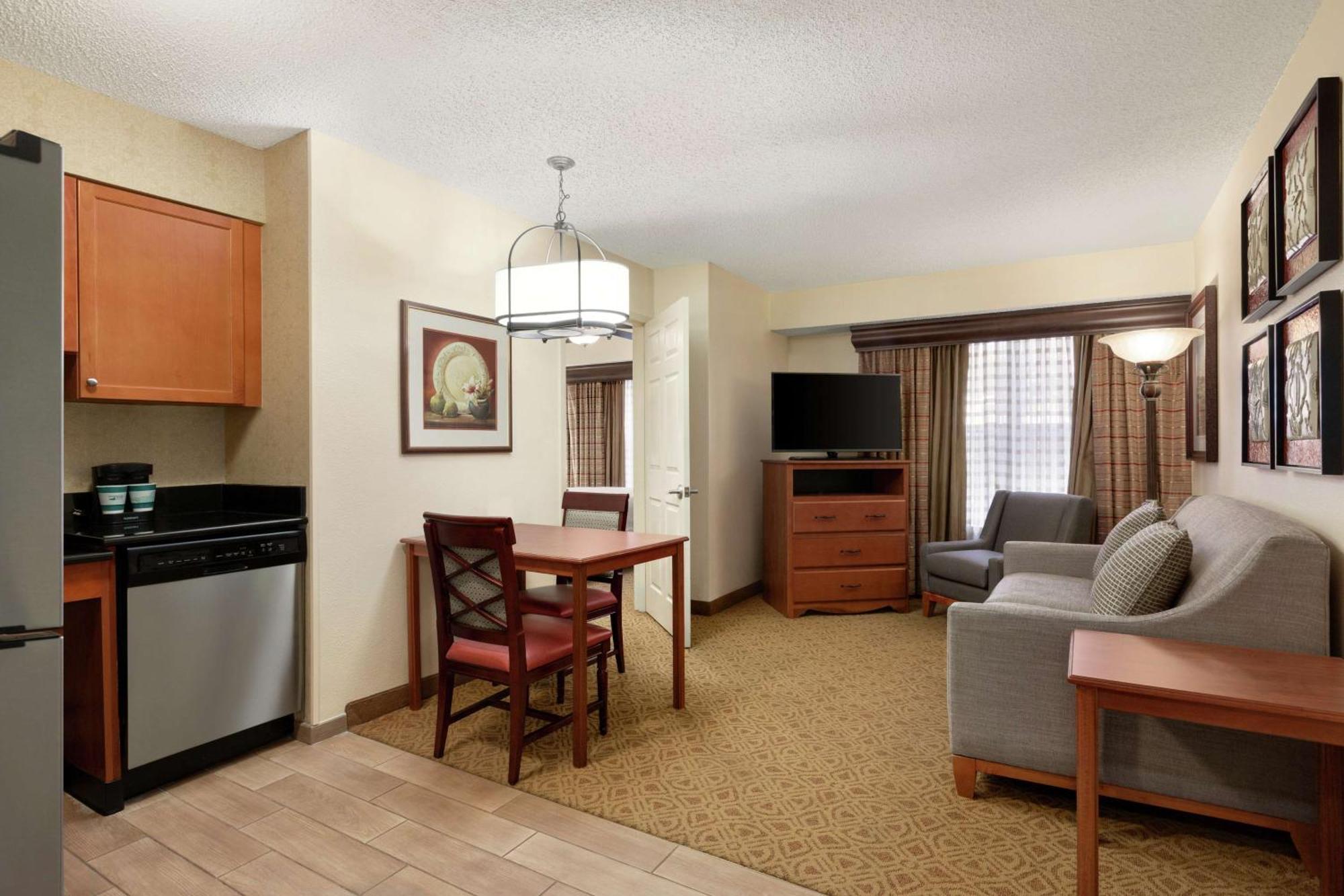 Homewood Suites By Hilton Dallas-Park Central Area Ngoại thất bức ảnh