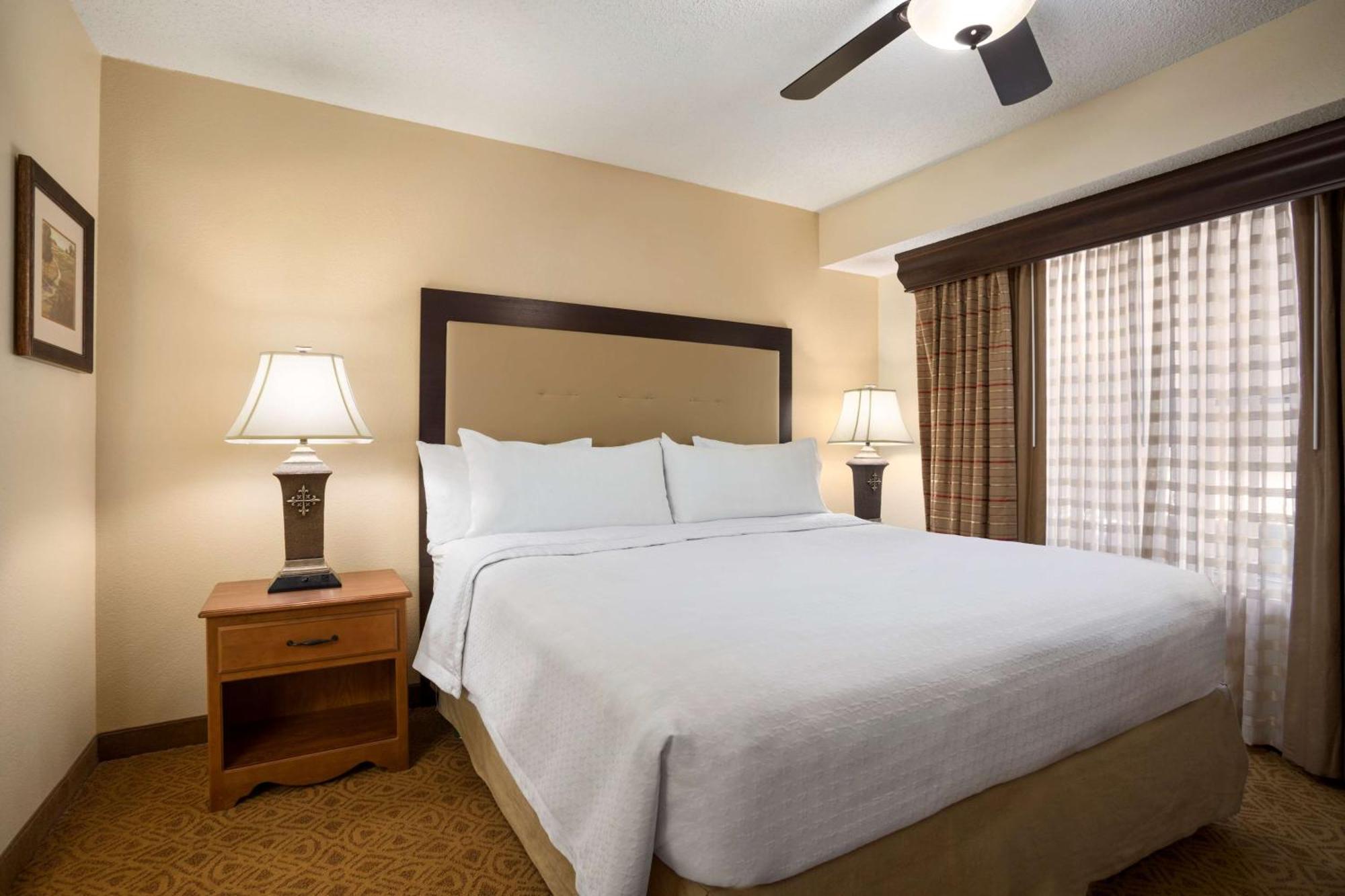 Homewood Suites By Hilton Dallas-Park Central Area Ngoại thất bức ảnh