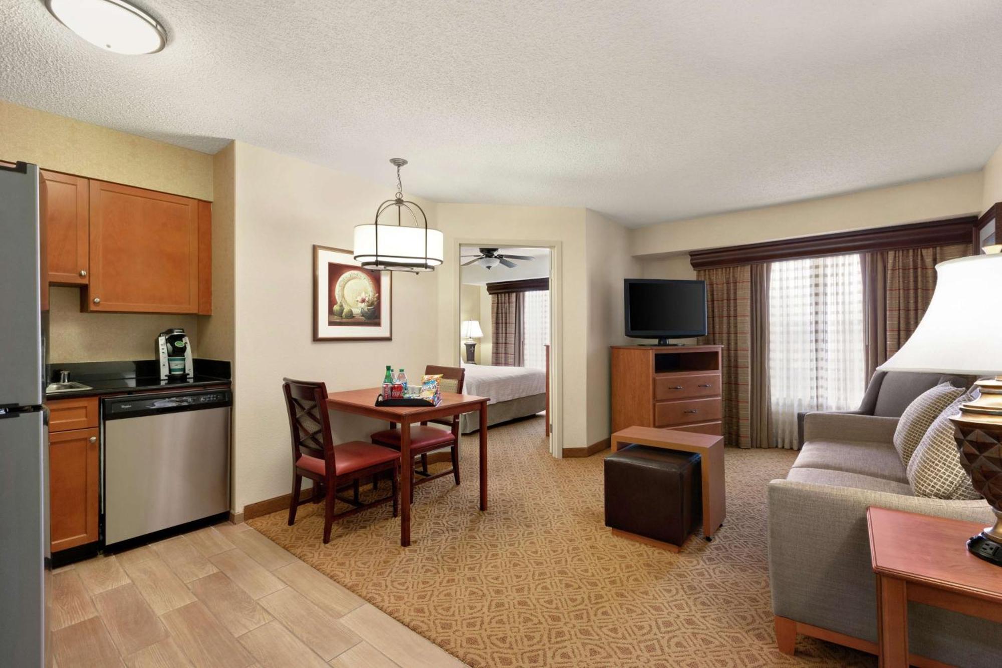 Homewood Suites By Hilton Dallas-Park Central Area Ngoại thất bức ảnh