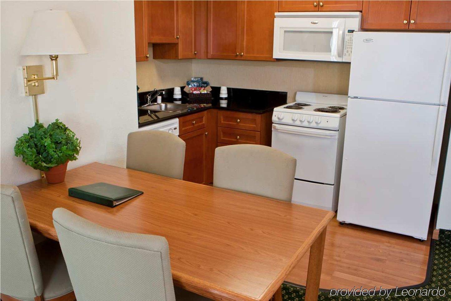Homewood Suites By Hilton Dallas-Park Central Area Phòng bức ảnh