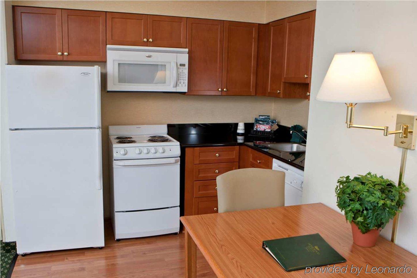 Homewood Suites By Hilton Dallas-Park Central Area Phòng bức ảnh