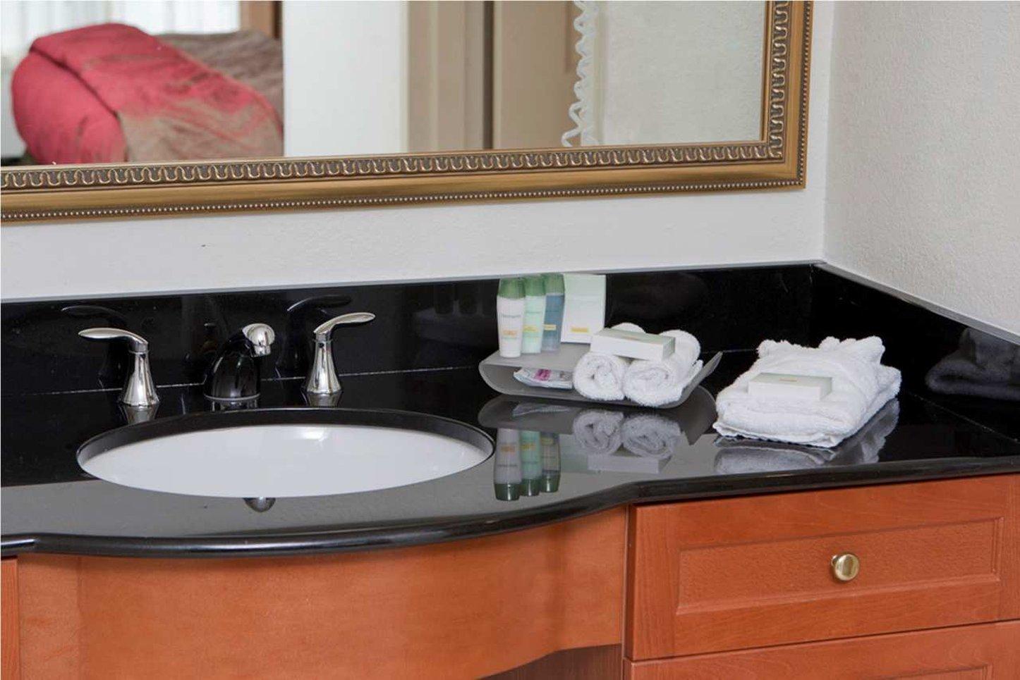Homewood Suites By Hilton Dallas-Park Central Area Ngoại thất bức ảnh
